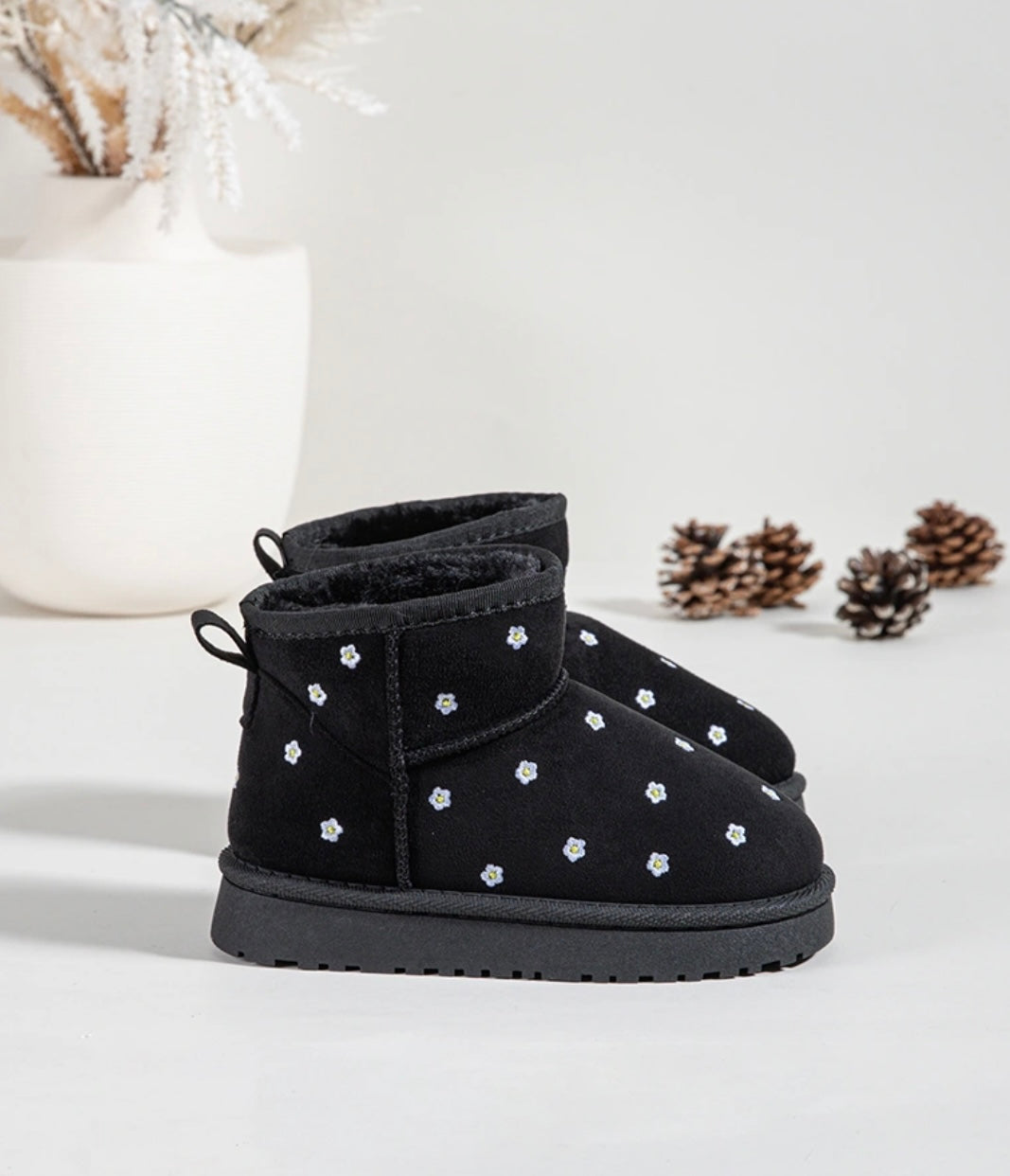 Boots Fleurie