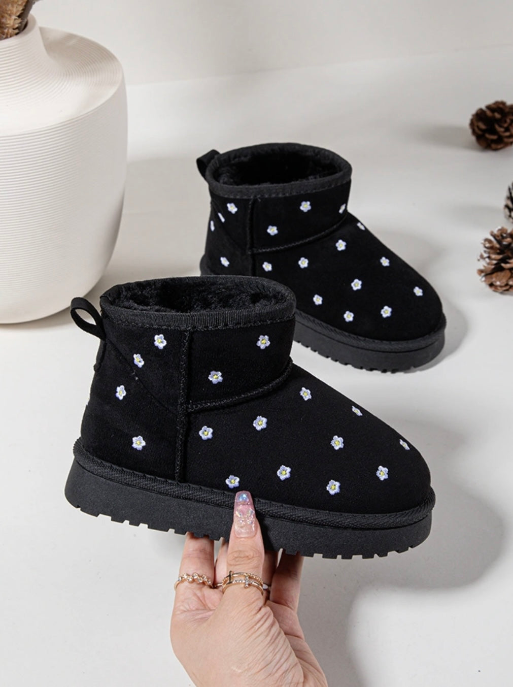 Boots Fleurie
