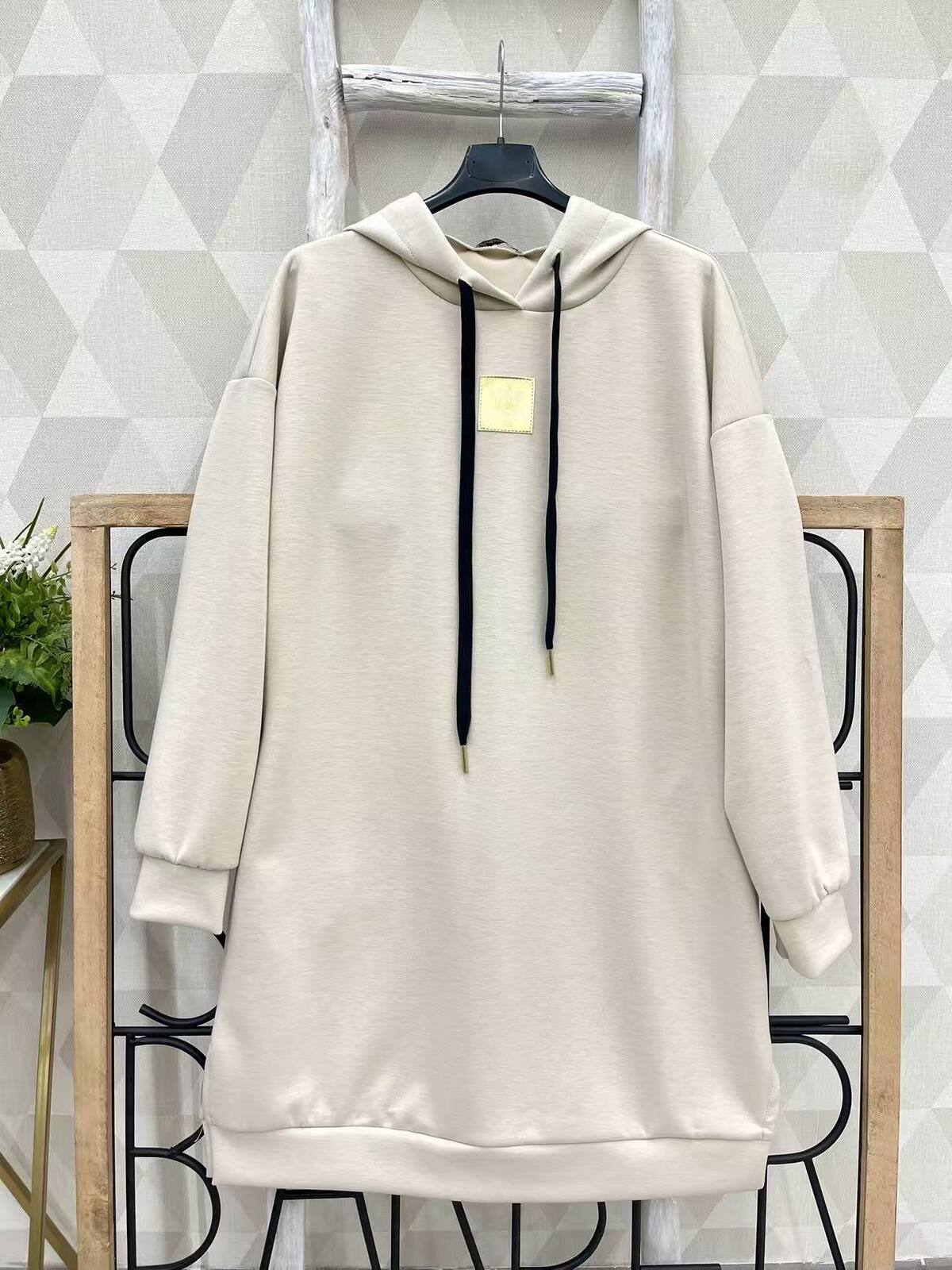 Robe décontractée avec capuche et poches