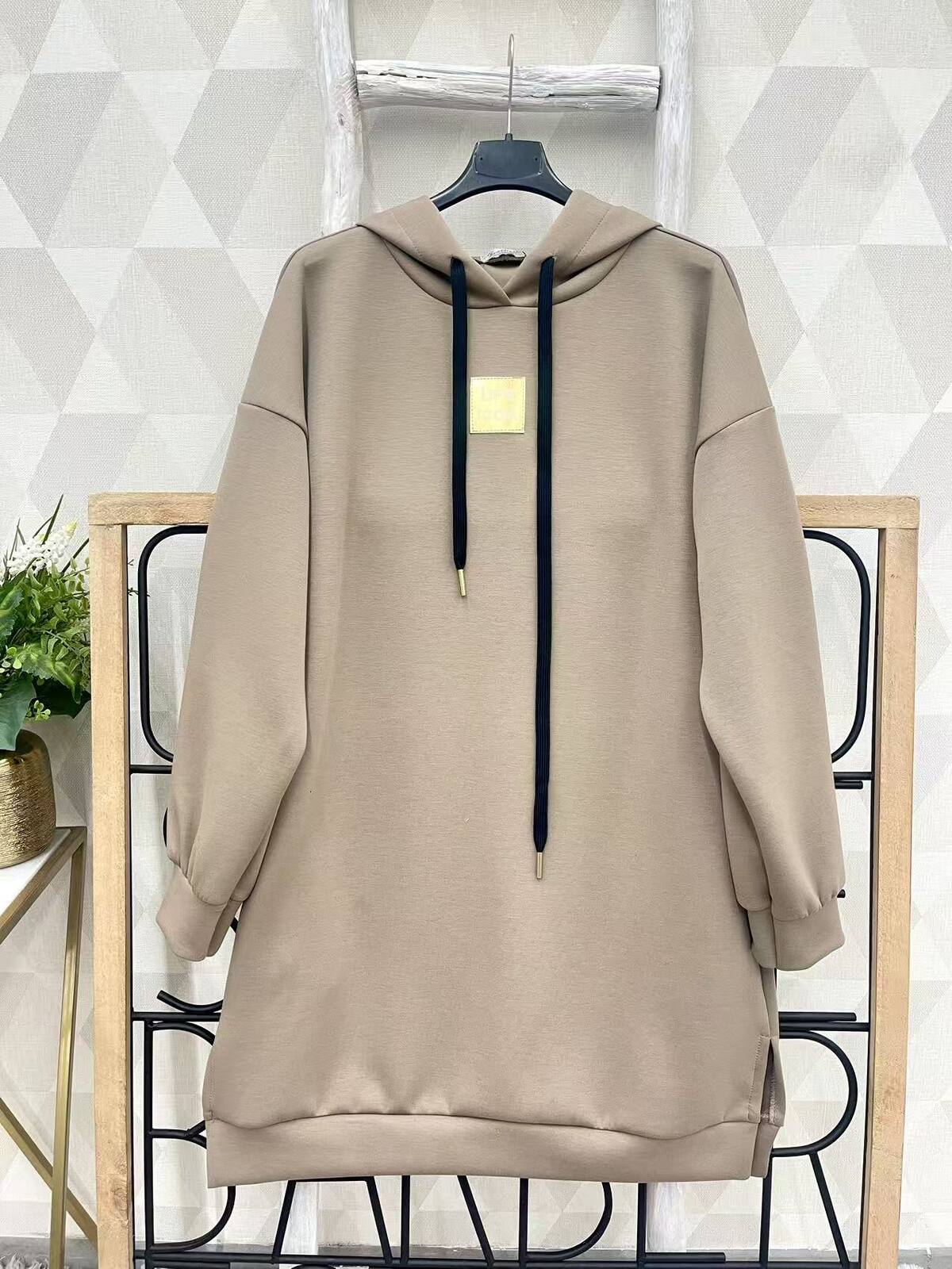 Robe décontractée avec capuche et poches